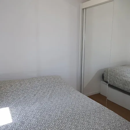 بيت للعطل Spacious House For 8 With Swimming Pool أنتيب